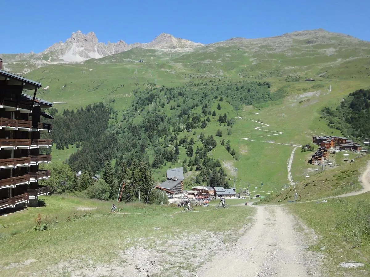 Simplistic Apartment In M Ribel Near Les 3 Vall Es Meribel